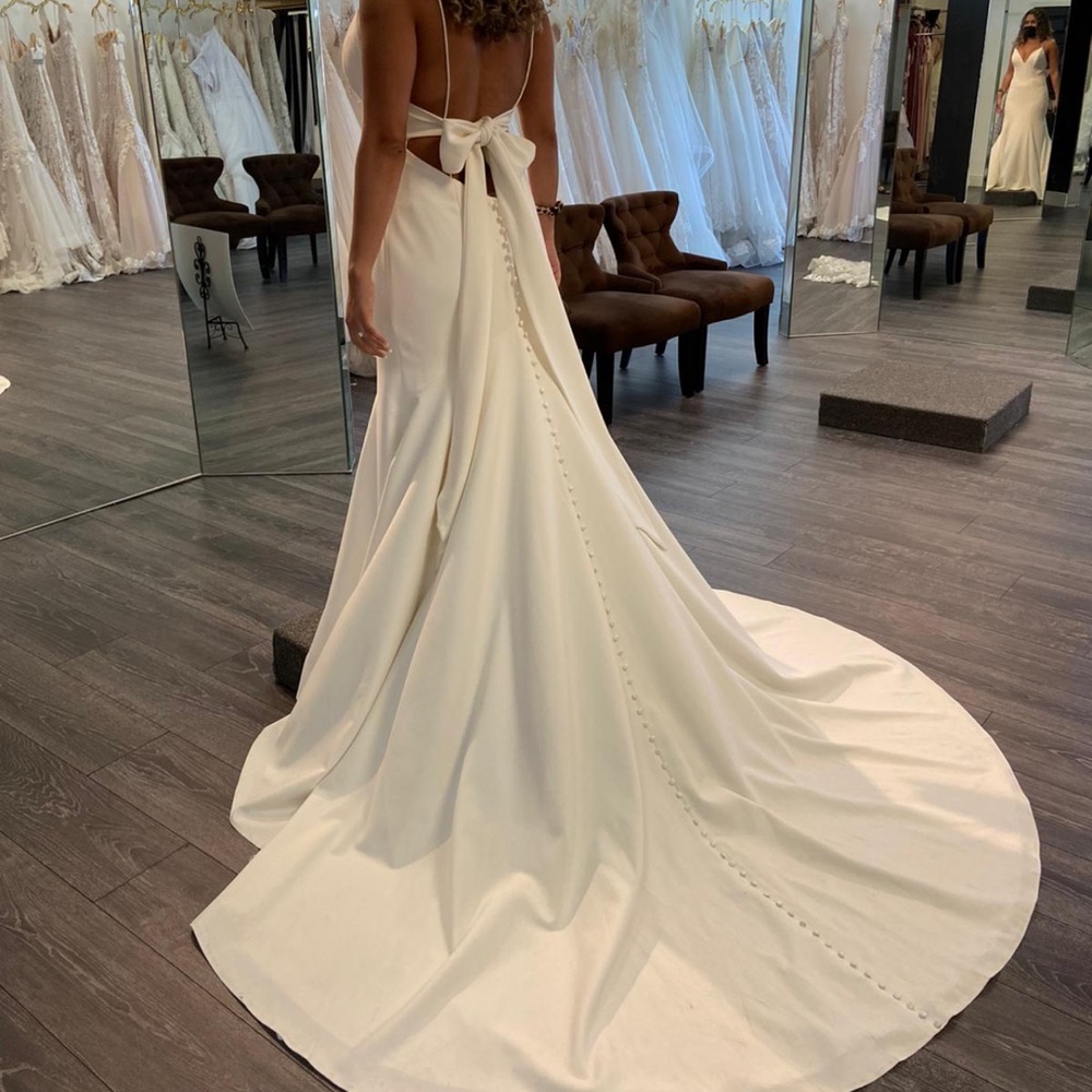 Allure bridal 9603 wedding gown in ivory